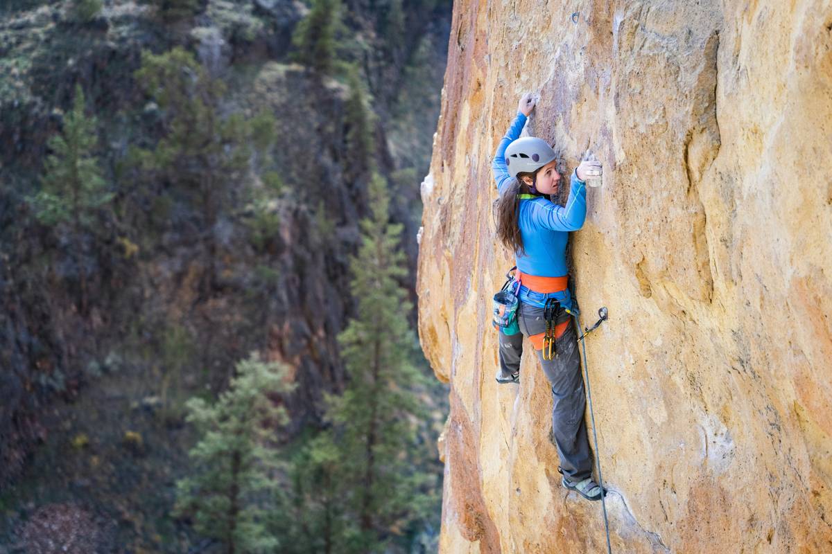 How to Safely Use a Rappel Piton Anchor Steel for Your Next Adventure